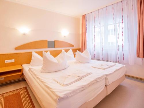 Strandvillen Binz - Appartement mit 1 Schlafzimmer und Balkon AH 564