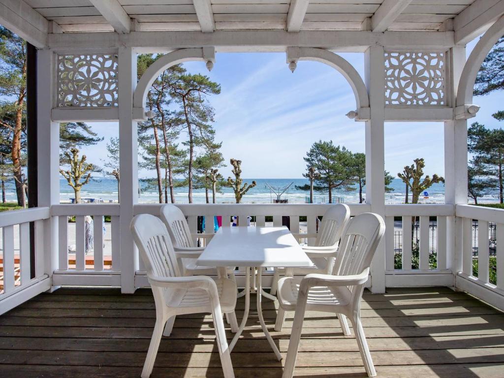 Appartement Strandvillen Binz - Appartement mit Meerblick, 1 Schlafzimmer und Balkon SV 752 Dollahner Straße 55 18609 Binz