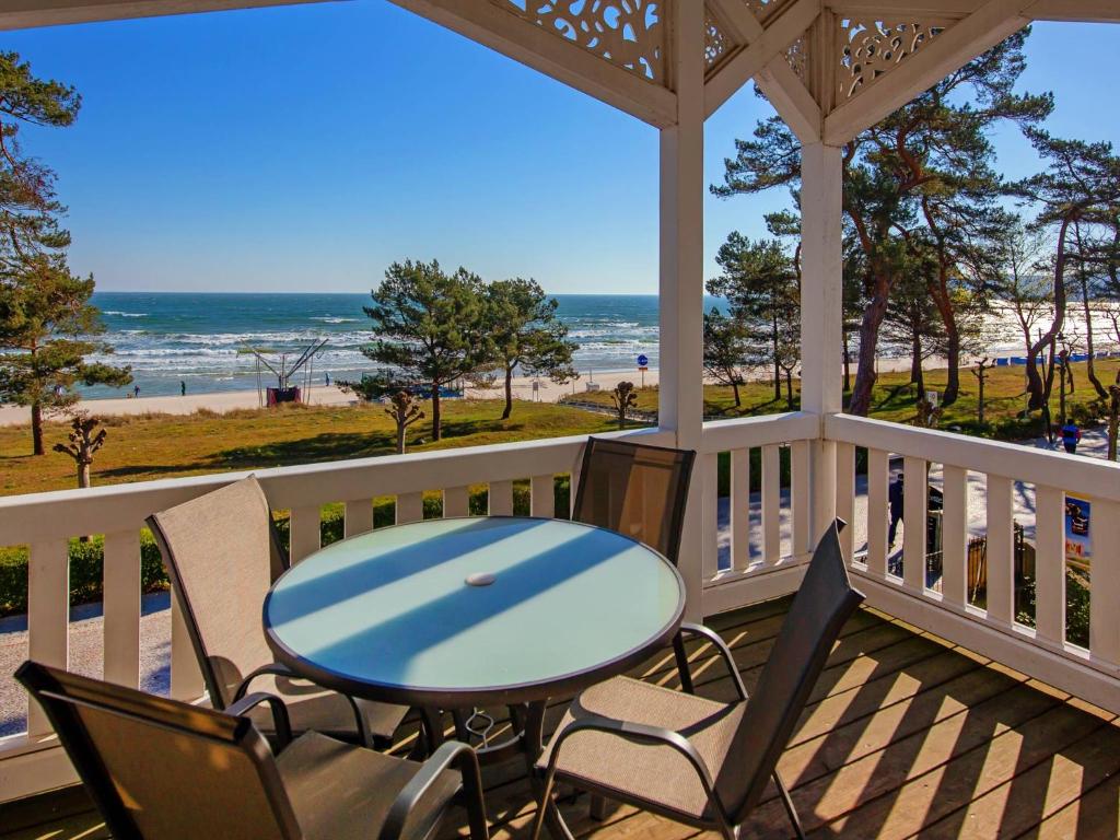 Appartement Strandvillen Binz - Appartement mit Meerblick, 1 Schlafzimmer und Balkon SV 757 Dollahner Straße 55 18609 Binz