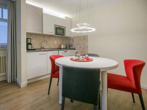 Strandvillen Binz - Appartement mit Meerblick, 1 Schlafzimmer und Balkon SV762