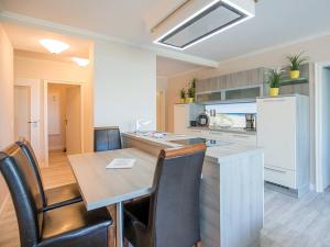 Strandvillen Binz - Appartement mit Meerblick, 2 Schlafzimmern und Balkon SV 714