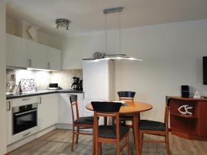 Strandvillen Binz - Appartement mit Meerblick, 2 Schlafzimmern und Balkon SV 761
