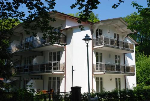 Strandwohnungen Sellin F 571 - Fewo 02 mit Terrasse