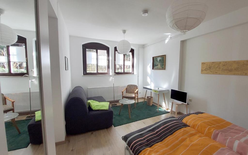 Appartement Striesener Idylle, ruhig und grün in Elbnähe Schaufußstraße 7 01277 Dresde