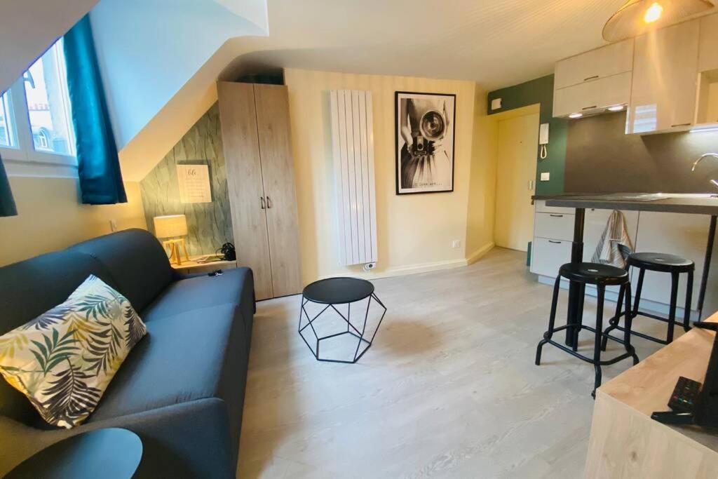 Appartement StTUDIO Champs Elysées 98 Rue la Boétie 75008 Paris