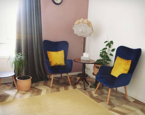Stuckverzierte, zentrumsnahe Wohnung im Süden