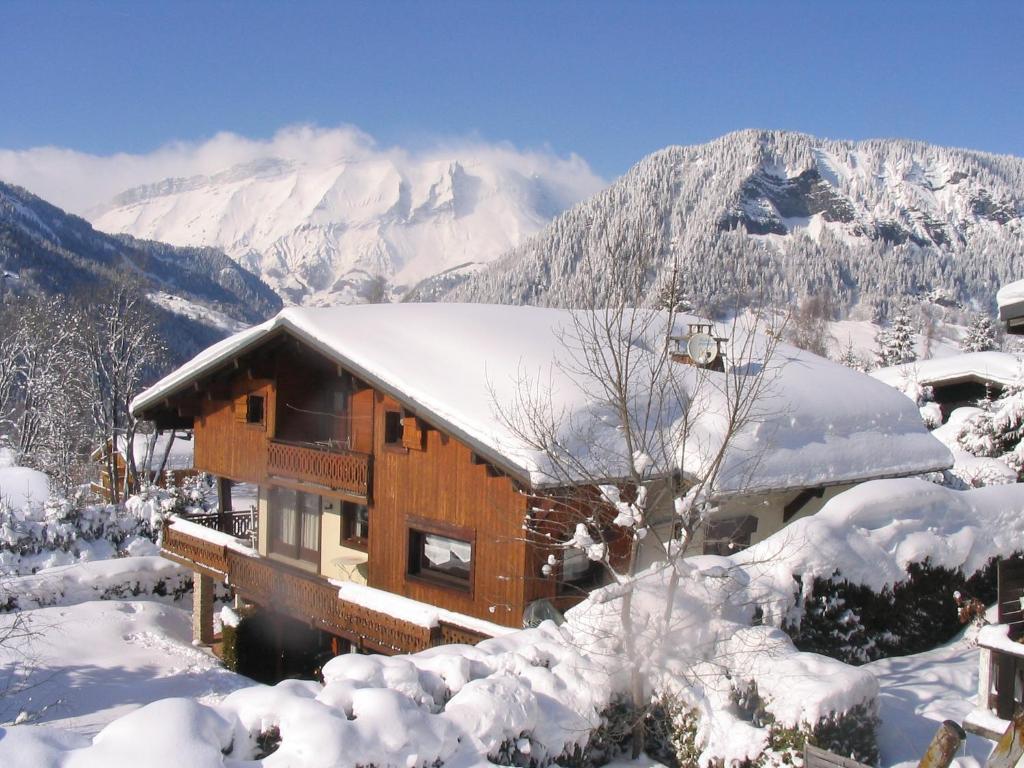 Studette avec balcon - Colonel Fabien