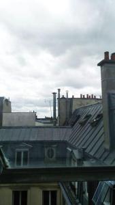 Studette tout équipée pour 1 pers- 8 ème Arr Paris