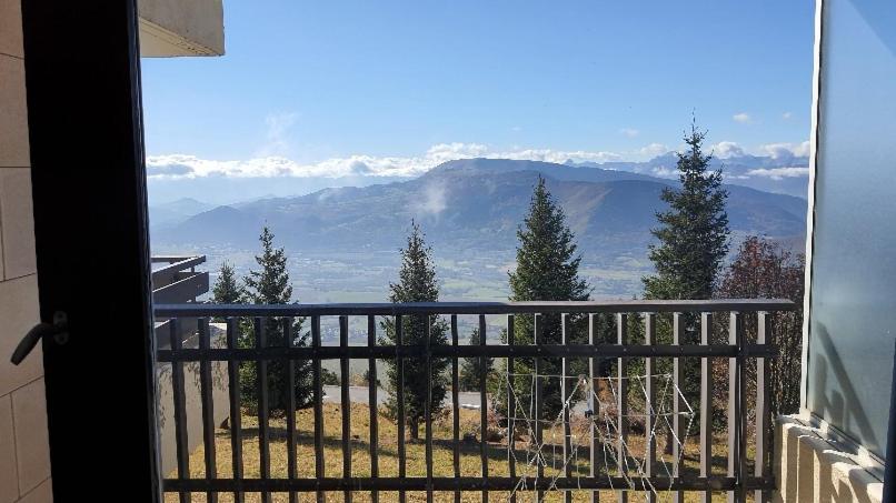 Appartement Studio 05 Saint Honoré 1500, Vue montagne et lac, 2 personnes Bât. La Bruyère - 1er étage La Chaud 38350 Saint-Honoré