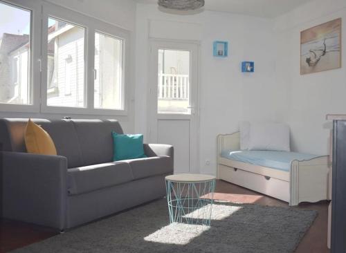Studio 1 min à pied de la mer