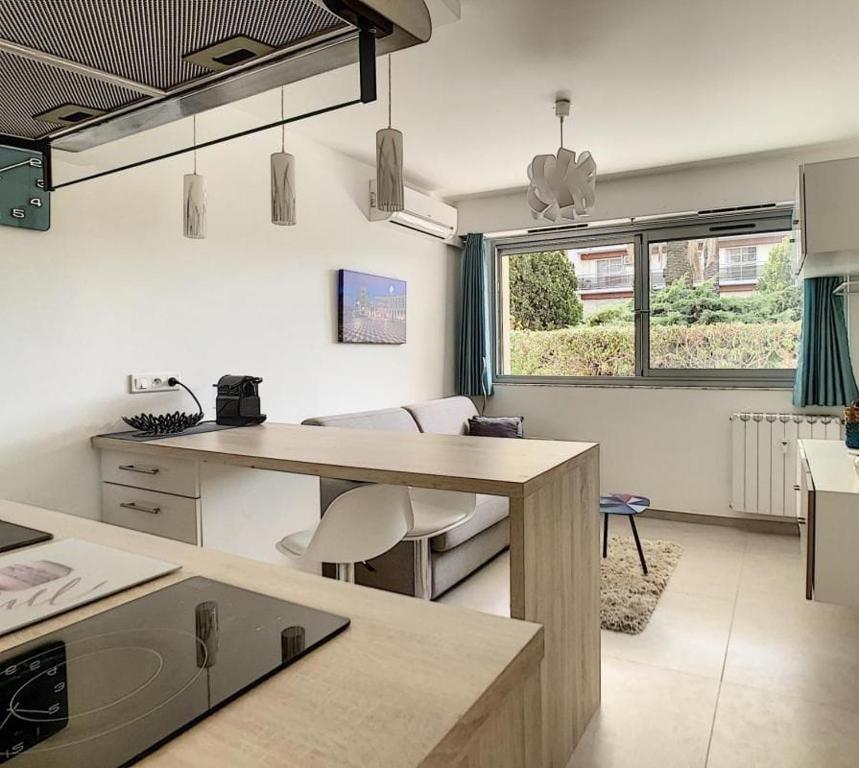 Studio - 1 minute de la plage et de la Promenade des Anglais 149 Rue de France, 06000 Nice