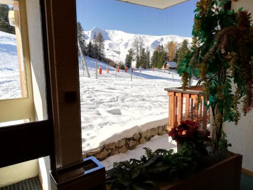 Studio 1 pièce PLAGNE VILLAGE 4 personnes 2050 M PIED DES PISTES