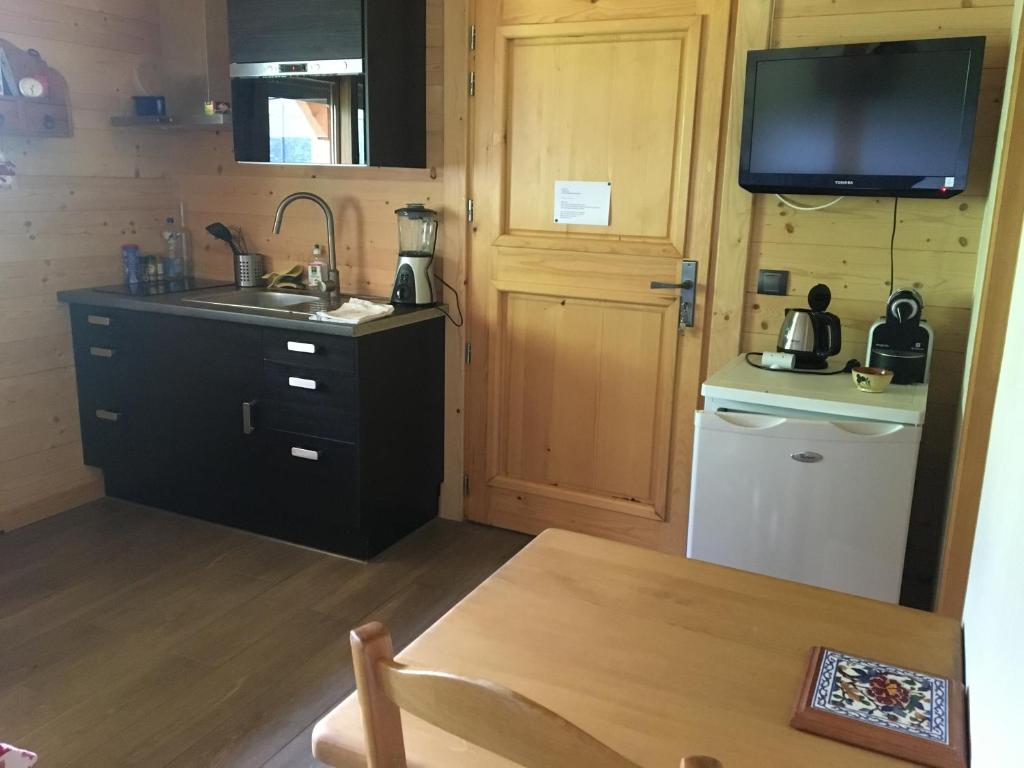 Appartement Studio 1 pièce situé dans un chalet 75  lotissement  La Marzellaz 73270 Beaufort