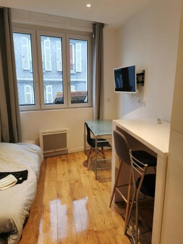 Studio 11 en plein coeur du centre ville bruat
