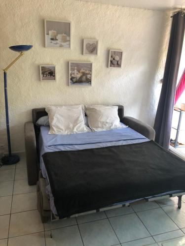 Studio 150m de la mer