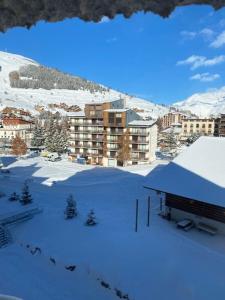 STUDIO 2 ALPES STYLE CHALET au PIED DE TELESIEGE DU DIABLE