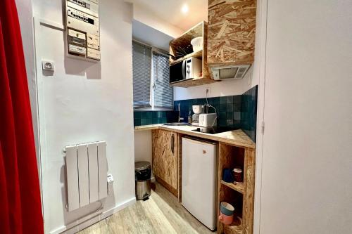 Studio 2 people wifi Netflix proche Paris