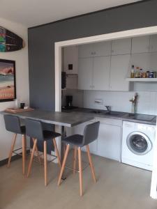 Studio 200 meters from the main beach