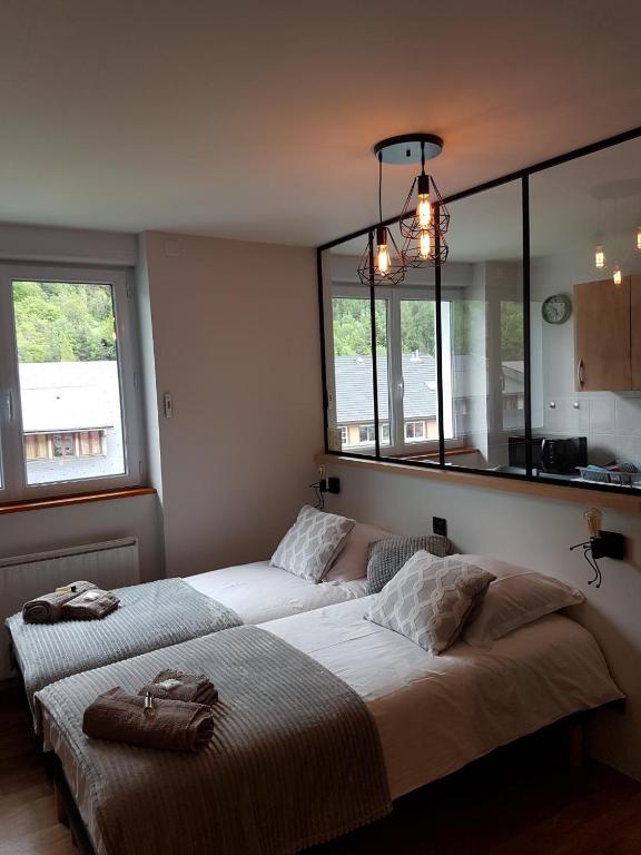 Appartement STUDIO 21 M2 TOUT EQUIPE APT 1, 3éme ETAGE 28 Place Sommeiller 73500 Modane