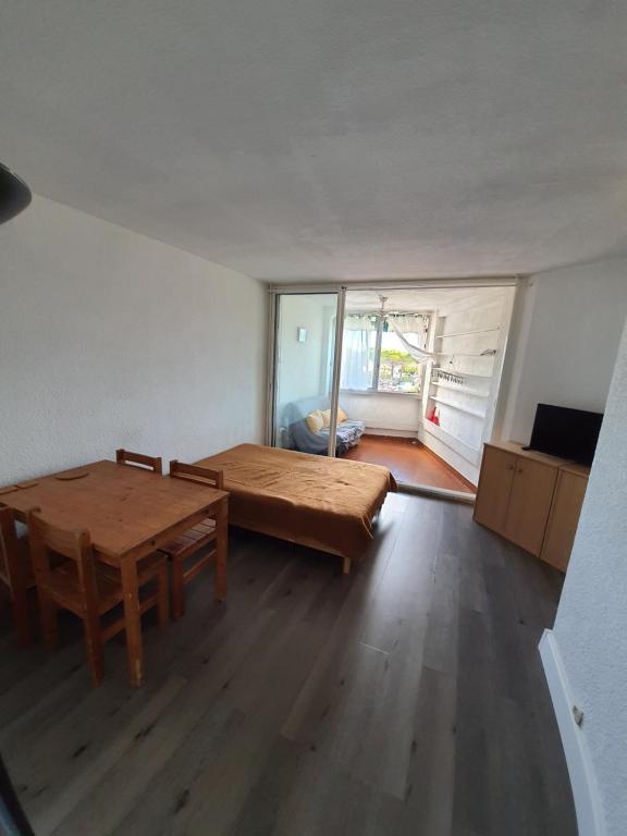 Appartement Studio 233 Port Camargue, Piscine, 4 personnes 14 Route des Marines 30240 Le Grau-du-Roi