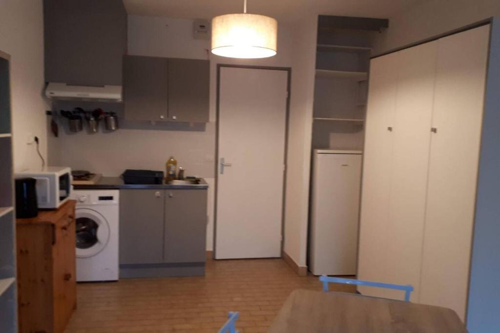 Appartement Studio 250m mer et Seaquarium avec place parking Résidence les Floralies 1 420 Avenue du Palais de la Mer 30240 Le Grau-du-Roi