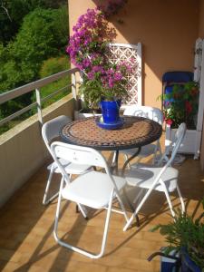 Appartement Studio 3 personnes Résidence edenval 49 Route du Val de Gorbio 06500 Menton Provence-Alpes-Côte d\'Azur