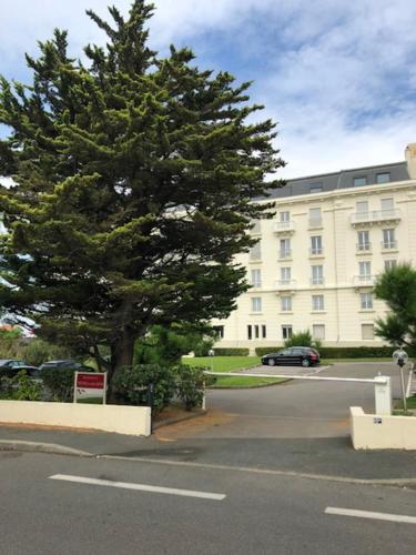 Studio 3* Vue Mer Parking Régina et Golf