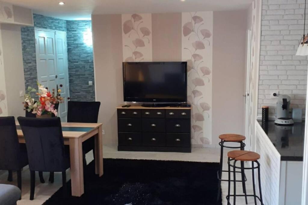 STUDIO - 30 m2 - Centre ville de Bourg en Bresse