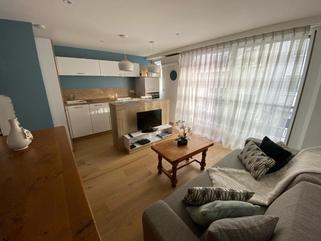 Studio 30 M2 Hyper centre, Neuf, Parking Gratuit, 3 Étoiles 4 EME ÉTAGE 33 Rue de Mimont, 06400 Cannes