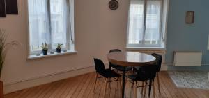 Studio 30 m2 refait à neuf idéalement situé centre ville et plage