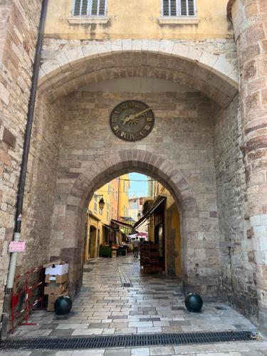 Studio 30m2 Rue piétonne Coeur de Hyères