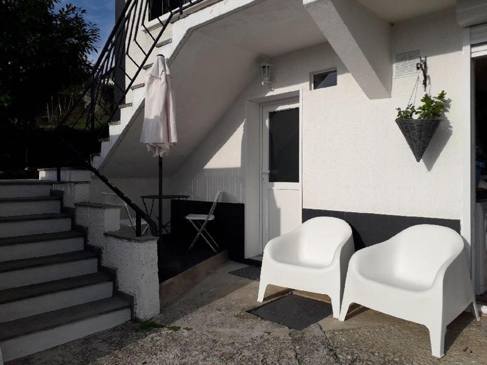 studio 38 climatisé balcon vue mer 30240 Le Grau-du-Roi