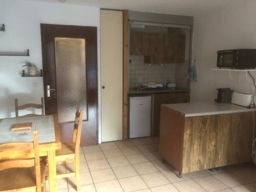 Appartement Studio 4 pers au pied des remontées mécaniques Le Guisanel 3 Route de Gap 05100 Briançon Provence-Alpes-Côte d\'Azur