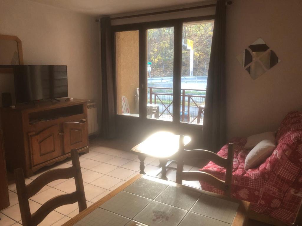 Appartement Studio 4 pers au pied des remontées mécaniques Le Guisanel 3 Route de Gap 05100 Briançon