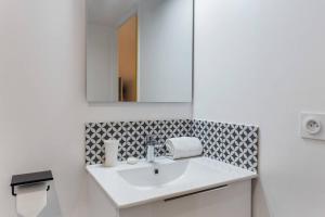 Studio 4 personnes avec Mezzanine à Montparnasse-Saint Germain