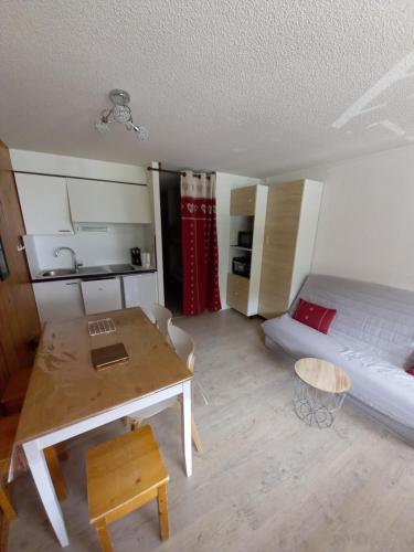 Studio 4 personnes centre Superbesse