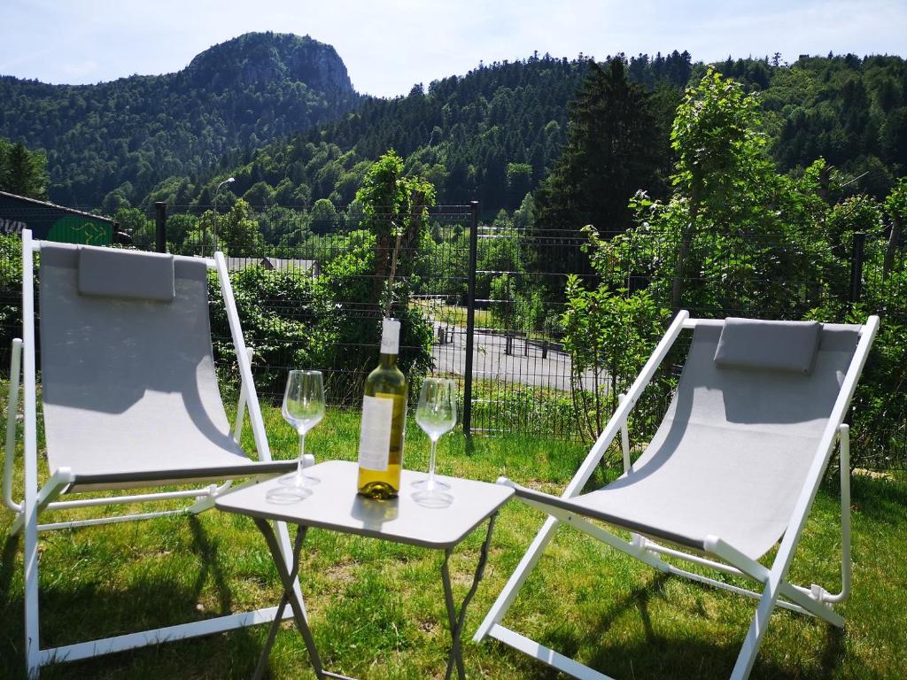 Studio 411 - Superbe vue mer plage et 2 piscines, parking couvert privé