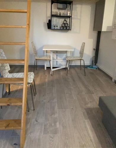 Appartement Studio 45 45 Rue Antoine Marty 11000 Carcassonne Languedoc-Roussillon