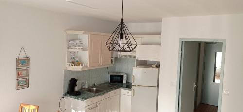 Studio 4p Clim Wifi Loggia Centre-ville Plage 200m