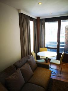Studio 4pax Val Claret centre, skis aux pieds