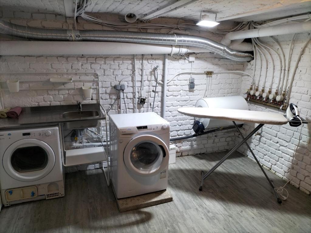 Studio 6 dans maison rénovée proche centre ville Appartement 6 2éme étage 33 Rue François Gauthier, 62300 Lens