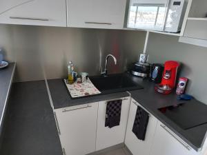 Studio 6 pers, vu imprenable sur les bateaux