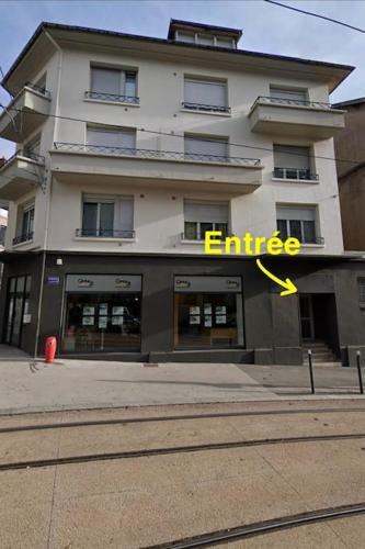 STUDIO À 2 mn de la Gare de Besançon Centre-Ville