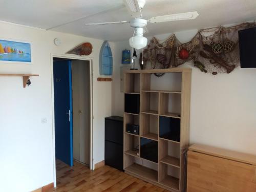 Studio a Agde a 150 m de la plage avec vue sur la ville terrasse et wifi