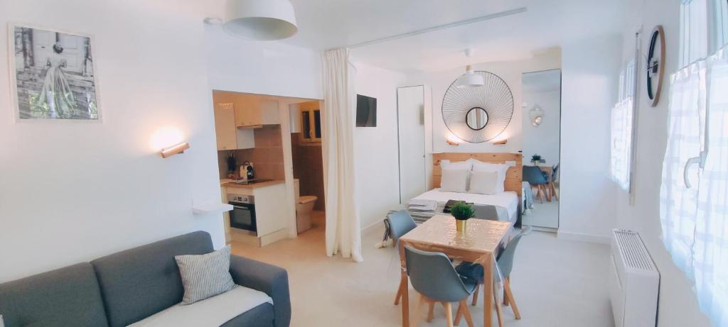 Studio a Allos a 100 m des pistes avec balcon amenage 04260 Allos