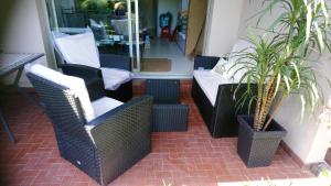 Studio a Antibes a 500 m de la plage avec vue sur la mer jardin clos et wifi