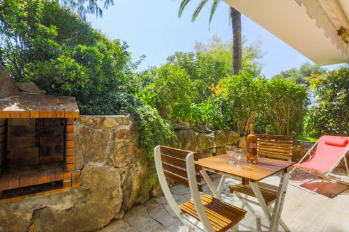 Studio A/C La Californie with patio by Olidesi