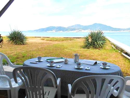 Studio a Grosseto Prugna a 50 m de la plage avec vue sur la mer et jardin clos