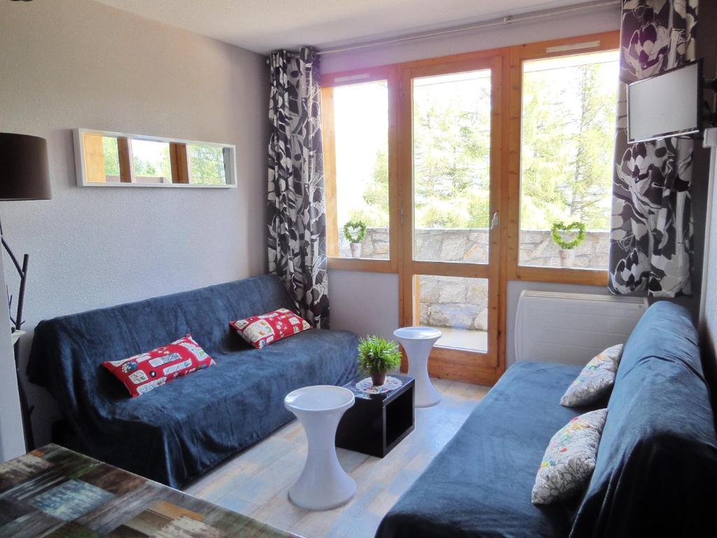 Studio a Gruissan a 300 m de la plage avec vue sur la ville piscine partagee et terrasse 11430 Gruissan