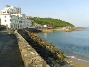 Studio a Guethary a 150 m de la plage avec jardin clos